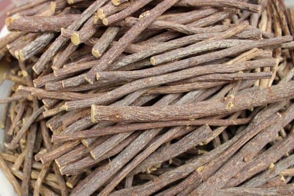 dried licorice roots