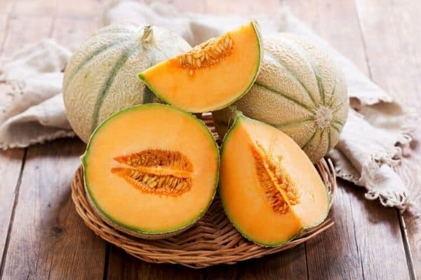 sliced cantaloupes